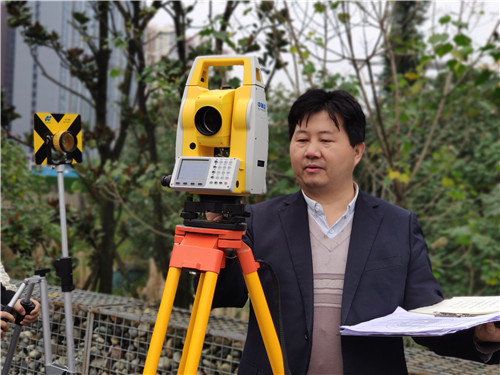 學(xué)全站儀難不難？測量小白該如何學(xué)習(xí)全站儀？